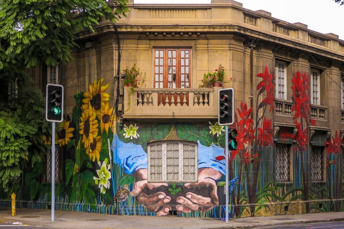 A Pasos Del Metro - Museo Memoria - Centro Santiago